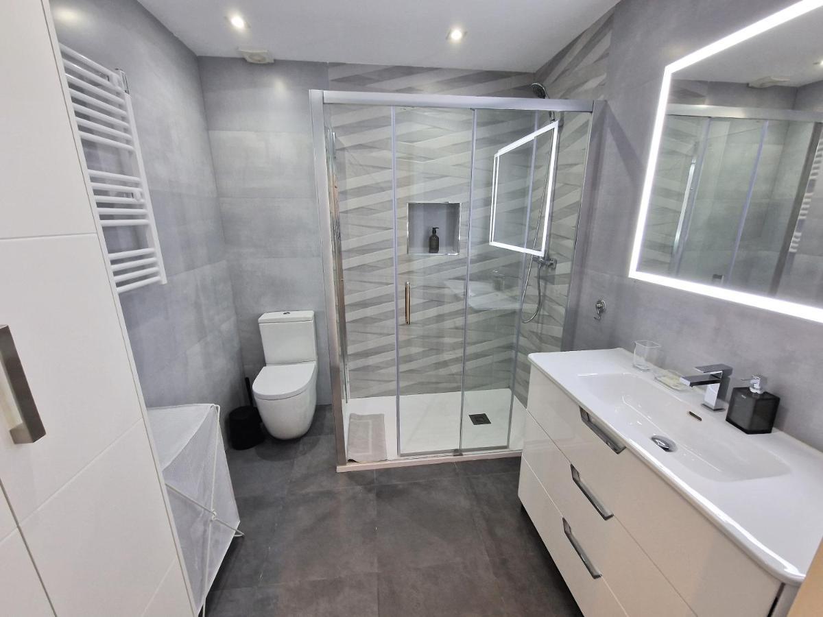 Emerald Apartment - Spacious Modern 2 Bedroom Benalmadena Exterior photo